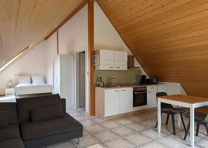 Ferienwohnung Am Schoenberg - Ebringen